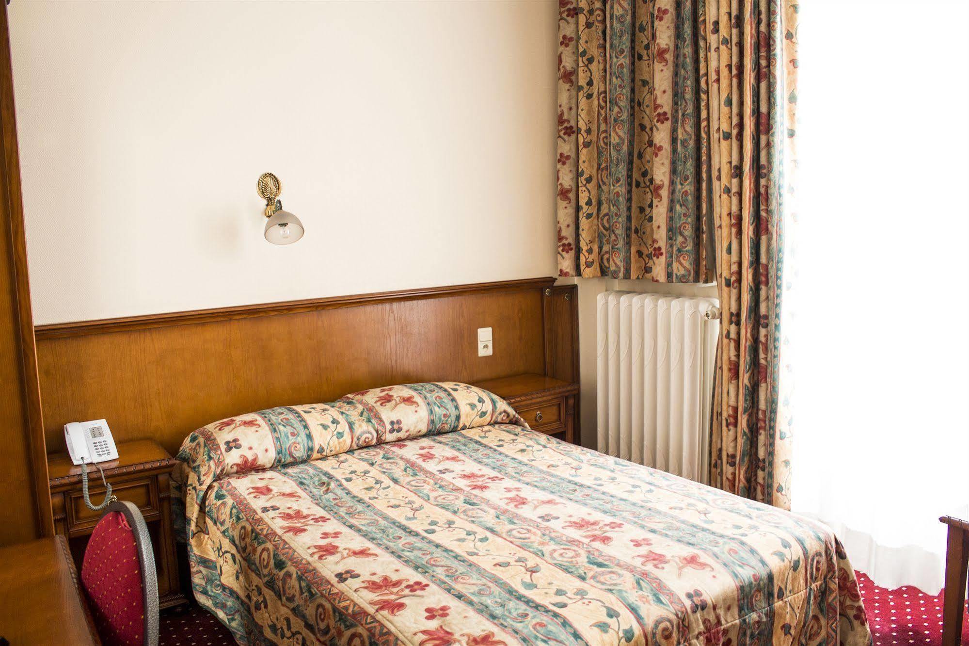 Hotel Continental Saint-Gilles Ngoại thất bức ảnh