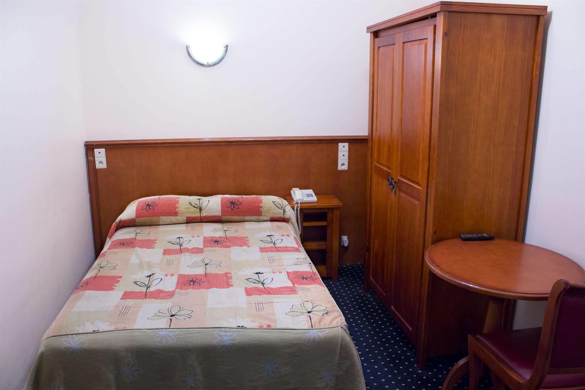 Hotel Continental Saint-Gilles Ngoại thất bức ảnh